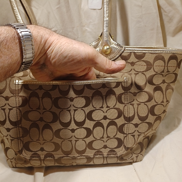 Coach applique tote - Picture 9 of 12